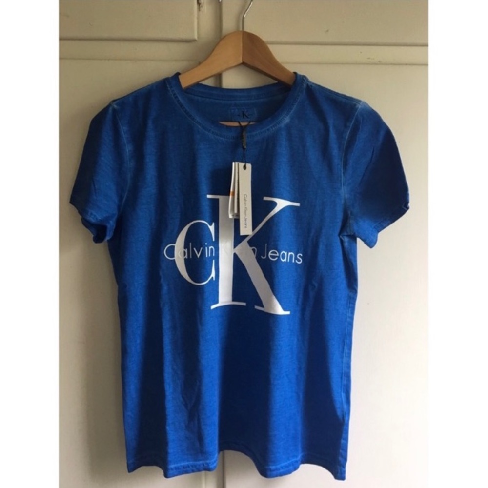Calvin Klein T-shirt size S